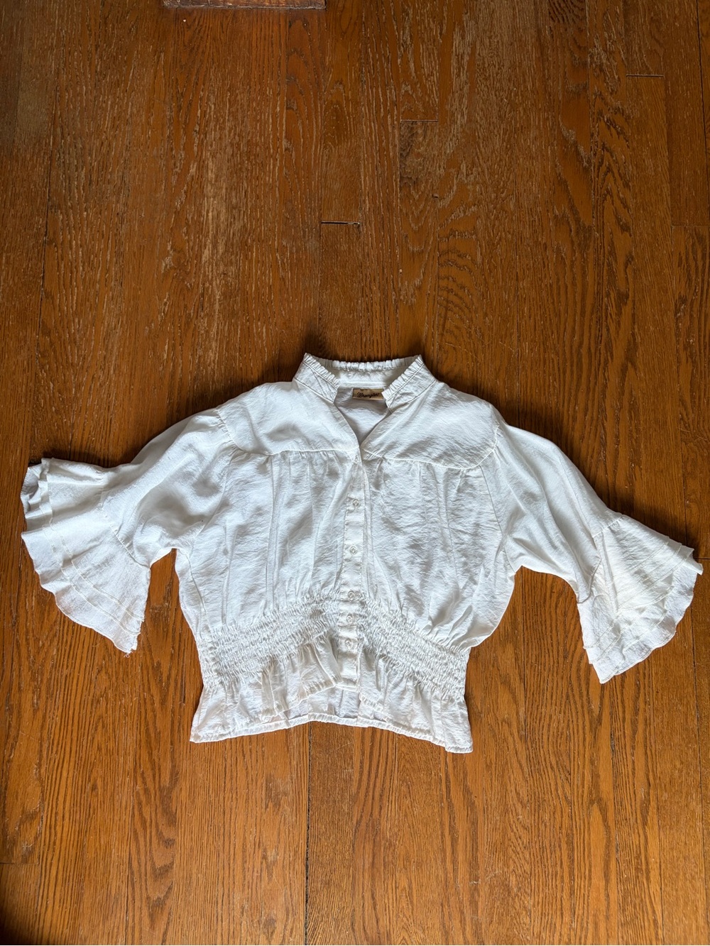 Wrangler White Bell Sleeve Smocked Western Blouse Size Medium